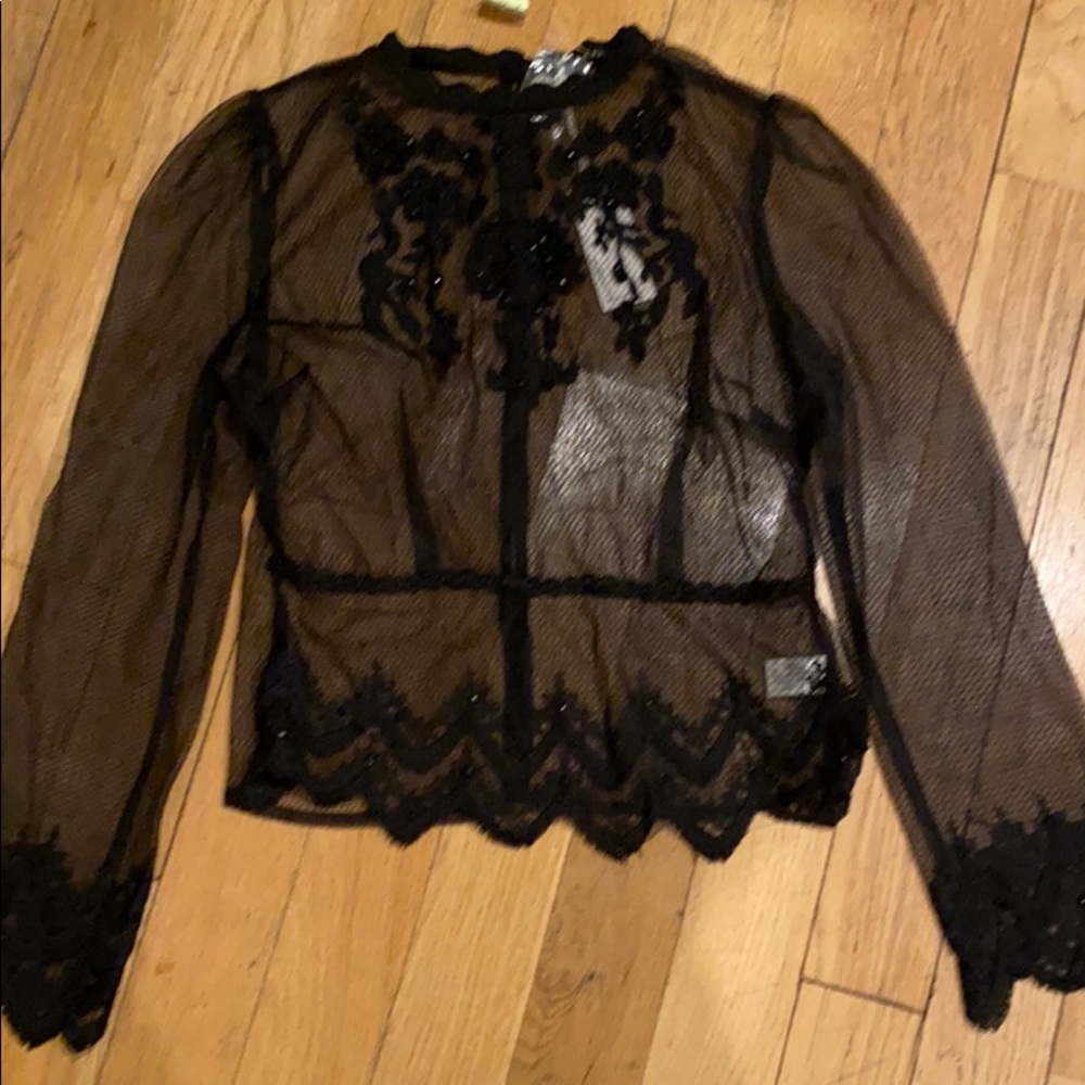 NWT ‼️LULUMARI black long sleeve top⭐️